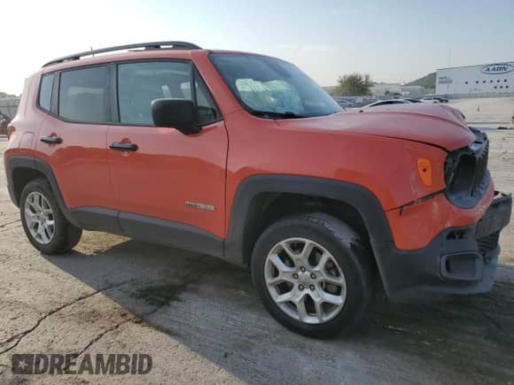 2018 Jeep Renegade Latitude with VIN ZACCJBBB1JPH10234, listed as a Copart auction lot 81322815 with 153,023 mi miles and Salvage title. Bid and sale history available at DreamBid. Image 4.