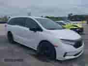 2023 Honda Odyssey Sport z VIN 5FNRL6H7XPB063069, wystawiony jako IAAI lot #42234366 z przebiegiem 28 580 mil mil oraz . Historia ofert i sprzedaży dostępna na DreamBid. Obrazek 1.