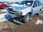 2007 Chevrolet TrailBlazer LT с VIN 1GNDT13SX72132832, выставлен на аукционе IAAI как лот 41606559 с пробегом 120 851 миль миль и . История ставок и продаж доступна на DreamBid. Изображение 6.