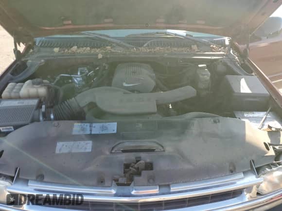 2002 Chevrolet Tahoe LT with VIN 1GNEK13ZX2J150668, listed as a Copart auction lot 81328705 with 147,190 mi miles and Clean title. Bid and sale history available at DreamBid. Image 12.