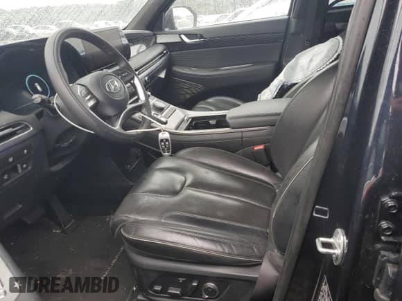 2024 Hyundai Palisade Calligraphy with VIN KM8R7DGE2RU655483, listed as a Copart auction lot 67091995 with 82,959 mi miles and Salvage title. Bid and sale history available at DreamBid. Image 7.