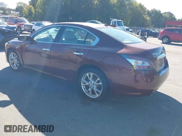 2012 Nissan Maxima SV z VIN 1N4AA5AP8CC808311, wystawiony jako IAAI lot #43384104 z przebiegiem 176 858 mil mil oraz . Historia ofert i sprzedaży dostępna na DreamBid. Obrazek 3.