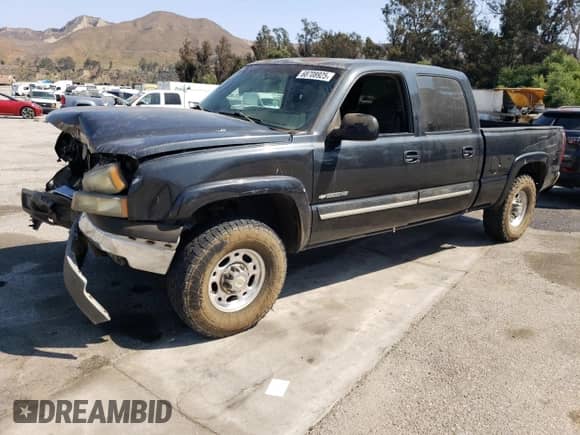 2003 Chevrolet Silverado 1500HD LS с VIN 1GCGC13U23F150803, выставлен на аукционе Copart как лот 68708925 с пробегом Не указан миль и Списание • Salvage title. История ставок и продаж доступна на DreamBid. Изображение 1.