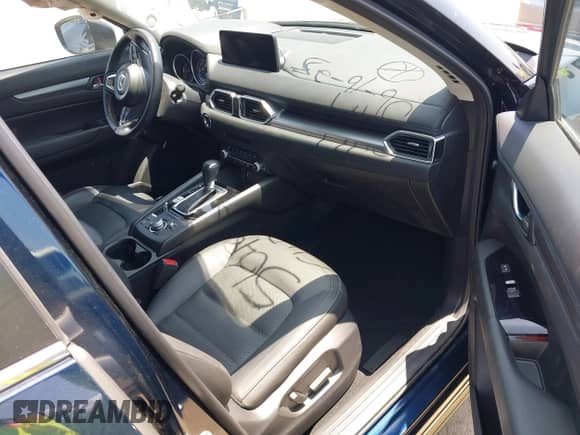 2023 Mazda CX-5 S Preferred z VIN JM3KFBCM4P0257505, wystawiony jako IAAI lot #42595704 z przebiegiem Nie podano mil oraz . Historia ofert i sprzedaży dostępna na DreamBid. Obrazek 5.