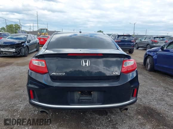 2015 Honda Accord EX-L z VIN 1HGCT2B81FA009300, wystawiony jako IAAI lot #43136374 z przebiegiem 94 749 mil mil oraz . Historia ofert i sprzedaży dostępna na DreamBid. Obrazek 16.