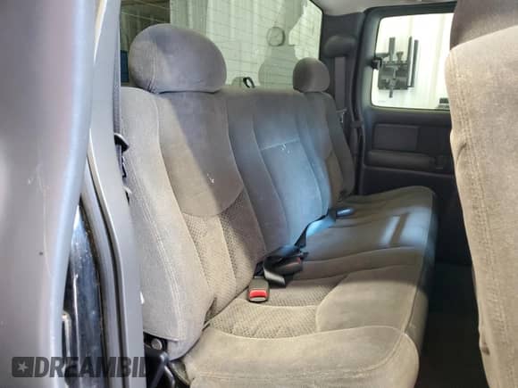 2005 Chevrolet Silverado 1500 Z71 z VIN 2GCEK19B051178951, wystawiony jako Copart lot #84414315 z przebiegiem 179 984 mil mil oraz Czysty tytuł • Clean title. Historia ofert i sprzedaży dostępna na DreamBid. Obrazek 10.