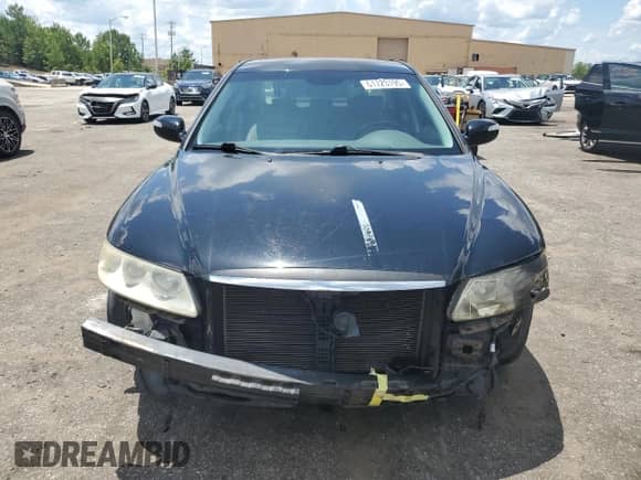 2009 Hyundai Azera Limited с VIN KMHFC46FX9A381167, выставлен на аукционе Copart как лот 61723195 с пробегом 182 359 миль миль и Списание • Salvage title. История ставок и продаж доступна на DreamBid. Изображение 5.