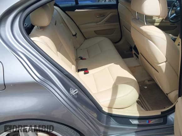 2014 BMW 5 Series 535d xDrive with VIN WBAFV3C53ED685306, listed as a IAAI auction lot 43270499 with 95,044 mi miles and . Bid and sale history available at DreamBid. Image 8.