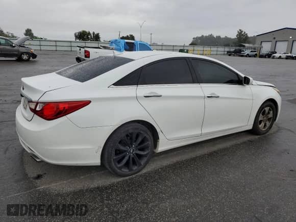 2011 Hyundai Sonata SE z VIN 5NPEC4AC0BH308739, wystawiony jako Copart lot #80380255 z przebiegiem 288 905 mil mil oraz Szkoda całkowita • Salvage title. Historia ofert i sprzedaży dostępna na DreamBid. Obrazek 3.