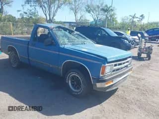 1993 Chevrolet S-10 EL с VIN 1GCCS14A8P8187628, выставлен на аукционе IAAI как лот 41787335 с пробегом 212 563 миль миль и . История ставок и продаж доступна на DreamBid. Изображение 1.