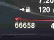 2013 BMW 5 Series 528i с VIN WBAXG5C56DDY34798, выставлен на аукционе IAAI как лот 42283433 с пробегом 66 658 миль миль и . История ставок и продаж доступна на DreamBid. Изображение 16.