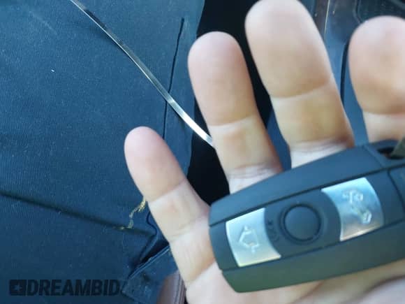 2010 BMW 3 Series 328i z VIN WBAWL1C58APX27472, wystawiony jako IAAI lot #43487998 z przebiegiem 139 701 mil mil oraz . Historia ofert i sprzedaży dostępna na DreamBid. Obrazek 11.