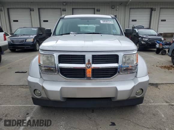 2009 Dodge Nitro SE with VIN 1D8GU28K19W534608, listed as a Copart auction lot 58582315 with 161,382 mi miles and Clean title. Bid and sale history available at DreamBid. Image 5.