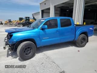 2011 Toyota Tacoma с VIN 3TMLU4EN3BM072940, выставлен на аукционе Copart как лот 70137425 с пробегом 197 253 миль миль и Списание • Salvage title. История ставок и продаж доступна на DreamBid. Изображение 1.