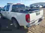 2018 Nissan Frontier SV z VIN 1N6AD0EV2JN765872, wystawiony jako IAAI lot #43418244 z przebiegiem 90 386 mil mil oraz . Historia ofert i sprzedaży dostępna na DreamBid. Obrazek 3.