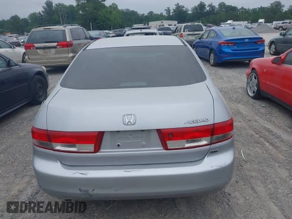 2003 Honda Accord LX with VIN 1HGCM66353A045621, listed as a IAAI auction lot 42529027 with 303,226 mi miles and . Bid and sale history available at DreamBid. Image 17.