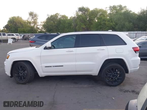 2019 Jeep Grand Cherokee Altitude с VIN 1C4RJFAG2KC566827, выставлен на аукционе IAAI как лот 42743863 с пробегом 113 962 миль миль и . История ставок и продаж доступна на DreamBid. Изображение 14.
