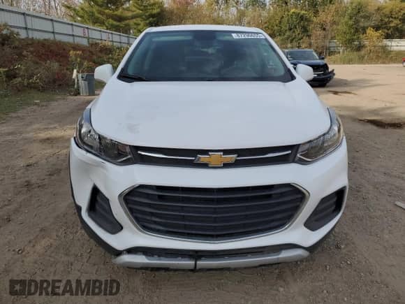 2020 Chevrolet Trax LS with VIN 3GNCJNSB8LL198993, listed as a Copart auction lot 87290655 with 135,291 mi miles and Clean title. Bid and sale history available at DreamBid. Image 5.