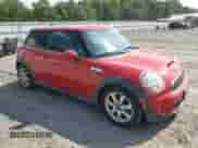 2009 MINI Hardtop S with VIN WMWMF73519TW84971, listed as a Copart auction lot 62074335 with 177,724 mi miles and Clean title. Bid and sale history available at DreamBid. Image 4.