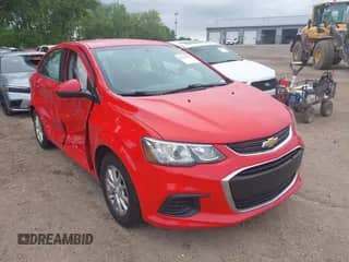 2020 Chevrolet Sonic LT with VIN 1G1JD5SB3L4104217, listed as a IAAI auction lot 42332134 with 121,577 mi miles and . Bid and sale history available at DreamBid. Image 1.