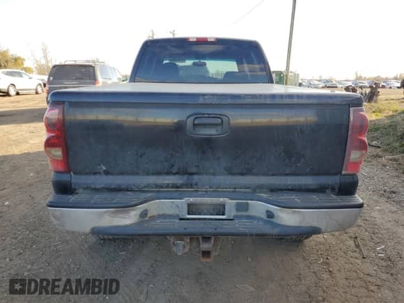 2003 Chevrolet Silverado 1500HD LT with VIN 1GCGK13U83F207248, listed as a Copart auction lot 77437004 with 233,401 mi miles and Clean title. Bid and sale history available at DreamBid. Image 6.