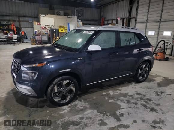 2024 Hyundai Venue Limited z VIN KMHRC8A30RU333385, wystawiony jako Copart lot #59680905 z przebiegiem 4 120 mil mil oraz Szkoda całkowita • Salvage title. Historia ofert i sprzedaży dostępna na DreamBid. Obrazek 1.