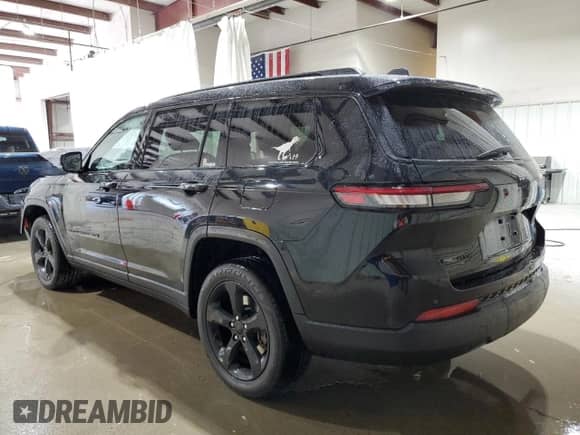 2022 Jeep Grand Cherokee Altitude with VIN 1C4RJKAG1N8523922, listed as a Copart auction lot 65908035 with Not provided miles and Salvage title. Bid and sale history available at DreamBid. Image 2.