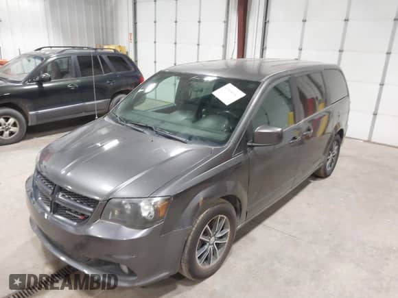 2018 Dodge Grand Caravan SE Plus with VIN 2C4RDGBG9JR199071, listed as a IAAI auction lot 43030587 with 49,899 mi miles and . Bid and sale history available at DreamBid. Image 6.