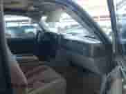 2003 Chevrolet Tahoe LT z VIN 1GNEC13Z03R286579, wystawiony jako IAAI lot #41872493 z przebiegiem 236 001 mil mil oraz . Historia ofert i sprzedaży dostępna na DreamBid. Obrazek 5.