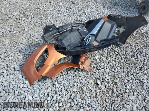 2013 Hyundai Veloster w/Black Int с VIN KMHTC6AD9DU094754, выставлен на аукционе Copart как лот 64644975 с пробегом 165 871 миль миль и Списание • Salvage title. История ставок и продаж доступна на DreamBid. Изображение 12.