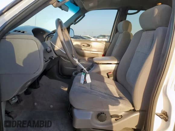 2002 Ford F-150 XLT с VIN 1FTRW08692KD89789, выставлен на аукционе Copart как лот 52621555 с пробегом 150 012 миль миль и Списание • Salvage title. История ставок и продаж доступна на DreamBid. Изображение 7.