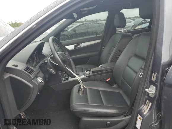 2010 Mercedes-Benz C 300 Sport с VIN WDDGF8BB3AR091858, выставлен на аукционе Copart как лот 72035345 с пробегом 125 238 миль миль и Чистый • Clean title. История ставок и продаж доступна на DreamBid. Изображение 7.