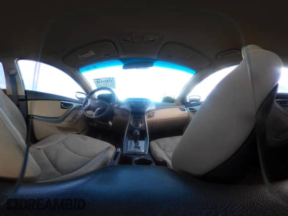 2013 Hyundai Elantra GLS с VIN 5NPDH4AE7DH246855, выставлен на аукционе IAAI как лот 43333128 с пробегом 146 985 миль миль и . История ставок и продаж доступна на DreamBid. Изображение 17.