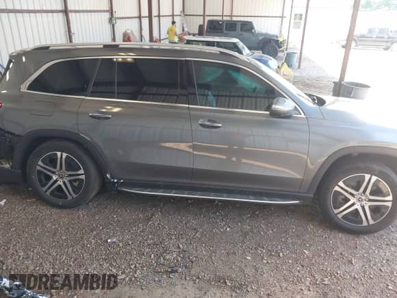 2020 Mercedes-Benz GLS 450 with VIN 4JGFF5KE6LA145469, listed as a IAAI auction lot 42763300 with 39,000 mi miles and . Bid and sale history available at DreamBid. Image 13.