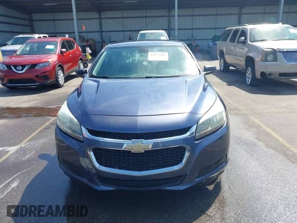 2015 Chevrolet Malibu LS z VIN 1G11A5SL0FF250388, wystawiony jako IAAI lot #43175458 z przebiegiem Nie podano mil oraz . Historia ofert i sprzedaży dostępna na DreamBid. Obrazek 6.