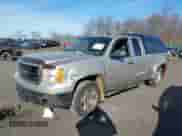 2008 GMC Sierra 1500 SLE2 z VIN 2GTEK19J981145233, wystawiony jako IAAI lot #41314798 z przebiegiem 193 154 mil mil oraz . Historia ofert i sprzedaży dostępna na DreamBid. Obrazek 2.