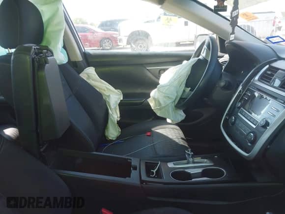 2016 Nissan Altima SR с VIN 1N4AL3AP5GN345830, выставлен на аукционе IAAI как лот 43147867 с пробегом Не указан миль и . История ставок и продаж доступна на DreamBid. Изображение 5.