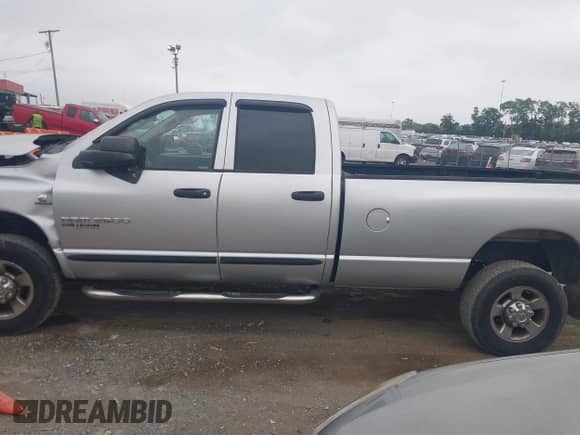2006 Dodge 2500 SLT с VIN 3D7KS28C06G268599, выставлен на аукционе IAAI как лот 42624372 с пробегом 112 620 миль миль и . История ставок и продаж доступна на DreamBid. Изображение 14.