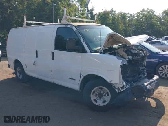 2004 Chevrolet Express Cargo с VIN 1GCHG35U241143060, выставлен на аукционе IAAI как лот 42633763 с пробегом 247 380 миль миль и . История ставок и продаж доступна на DreamBid. Изображение 1.
