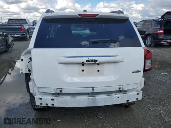 2016 Jeep Compass Latitude с VIN 1C4NJCEB1GD542922, выставлен на аукционе Copart как лот 86600515 с пробегом 205 373 миль миль и Списание • Salvage title. История ставок и продаж доступна на DreamBid. Изображение 6.