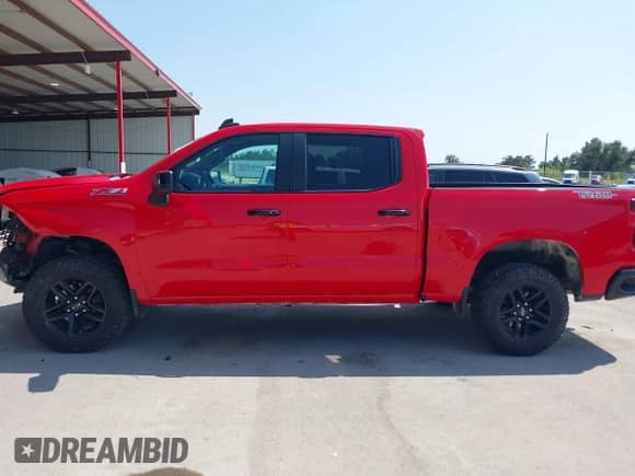 2020 Chevrolet Silverado 1500 LT Trail Boss with VIN 3GCPYFED6LG364624, listed as a IAAI auction lot 43189540 with 127,309 mi miles and . Bid and sale history available at DreamBid. Image 14.