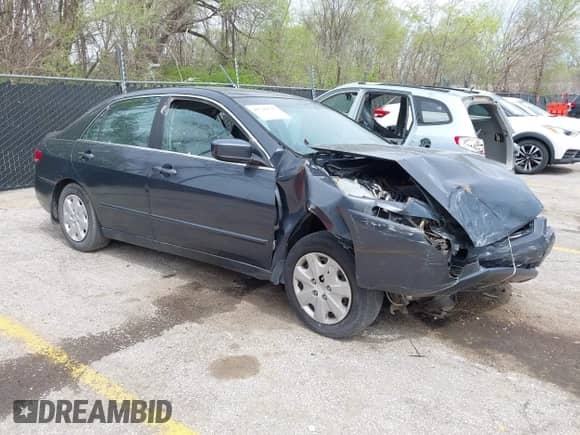 2004 Honda Accord LX с VIN 1HGCM56344A061563, выставлен на аукционе IAAI как лот 41749536 с пробегом 371 572 миль миль и . История ставок и продаж доступна на DreamBid. Изображение 1.