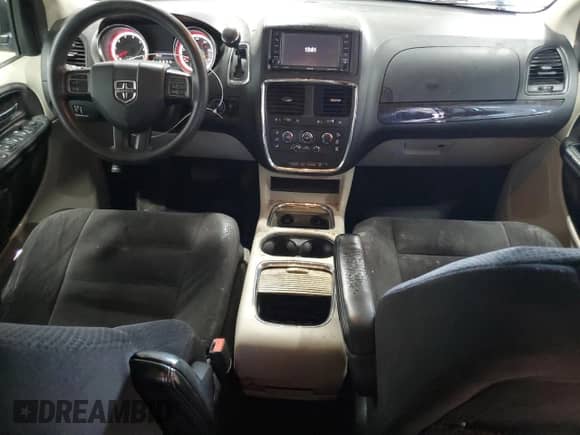 2014 Dodge Grand Caravan SXT with VIN 2C4RDGCG1ER253516, listed as a Copart auction lot 69698965 with 155,334 mi miles and Clean title. Bid and sale history available at DreamBid. Image 8.