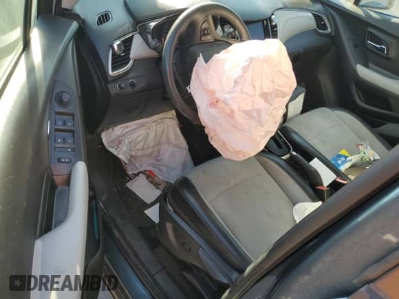 2021 Chevrolet Trax LT with VIN KL7CJPSB0MB329144, listed as a Copart auction lot 50236855 with 75,441 mi miles and Clean title. Bid and sale history available at DreamBid. Image 8.