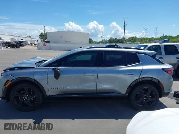 2024 Chevrolet Equinox EV RS z VIN 3GN7DNRP9RS227507, wystawiony jako IAAI lot #43128068 z przebiegiem 11 209 mil mil oraz . Historia ofert i sprzedaży dostępna na DreamBid. Obrazek 14.