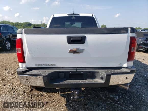2007 Chevrolet Silverado 2500HD 1LT z VIN 1GCHK23K87F514532, wystawiony jako Copart lot #66317305 z przebiegiem 124 297 mil mil oraz Szkoda całkowita • Salvage title. Historia ofert i sprzedaży dostępna na DreamBid. Obrazek 6.