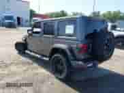 2021 Jeep Wrangler Unlimited Sahara z VIN 1C4JJXP60MW643293, wystawiony jako IAAI lot #42276393 z przebiegiem Nie podano mil oraz . Historia ofert i sprzedaży dostępna na DreamBid. Obrazek 3.