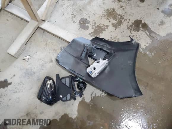 2025 Chevrolet Trax ACTIV with VIN KL77LKEP1SC138717, listed as a Copart auction lot 81300795 with 10,380 mi miles and Salvage title. Bid and sale history available at DreamBid. Image 12.