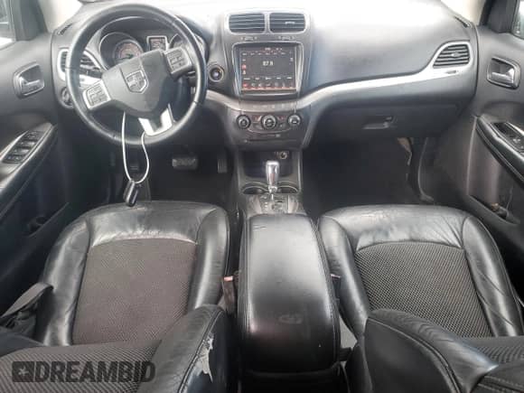 2017 Dodge Journey Crossroad Plus with VIN 3C4PDCGB2HT607902, listed as a Copart auction lot 69701835 with 133,701 mi miles and Clean title. Bid and sale history available at DreamBid. Image 8.