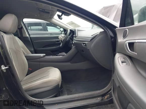 2020 Hyundai Sonata SE с VIN 5NPEG4JA9LH009951, выставлен на аукционе IAAI как лот 43019779 с пробегом 132 399 миль миль и . История ставок и продаж доступна на DreamBid. Изображение 5.